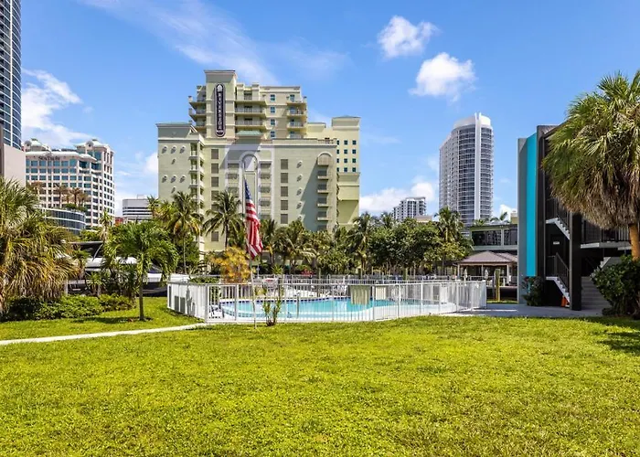 Vacation rental: Designer River View Apartments