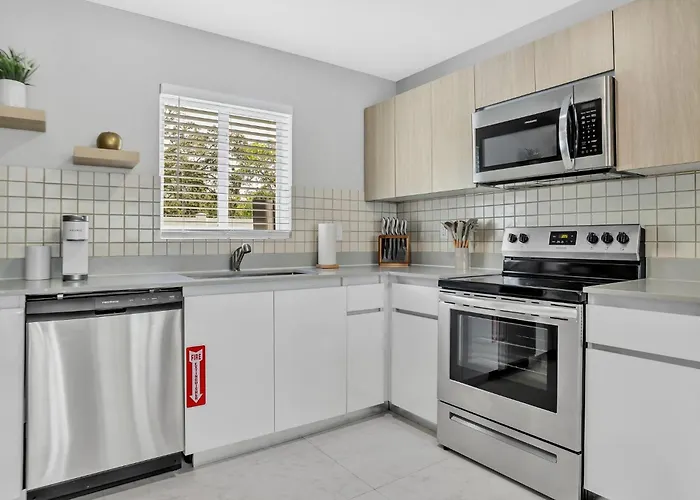 Sistrunk Shades Villas #2 New Downtown Fort Lauderdale Townhomes